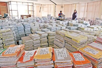 Tribunal de Justicia  “se ahoga” en mar de papel