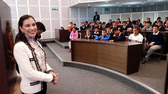 Visitan 1,120 estudiantes exposición de la Revolución