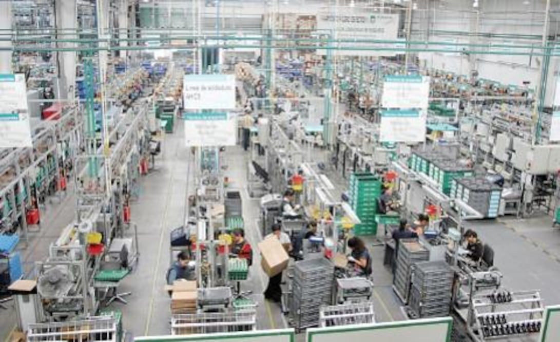 Dan capacitaciones para mejorar productividad