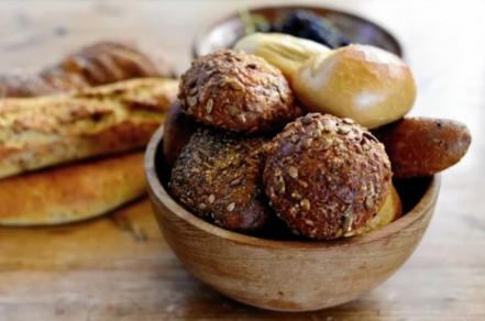 Qué alimentos debes incluir en el desayuno si tienes colitis