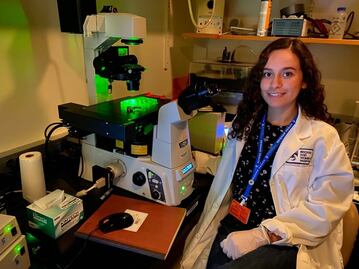 Joven queretana hace estancia de investigación en Harvard Medical School