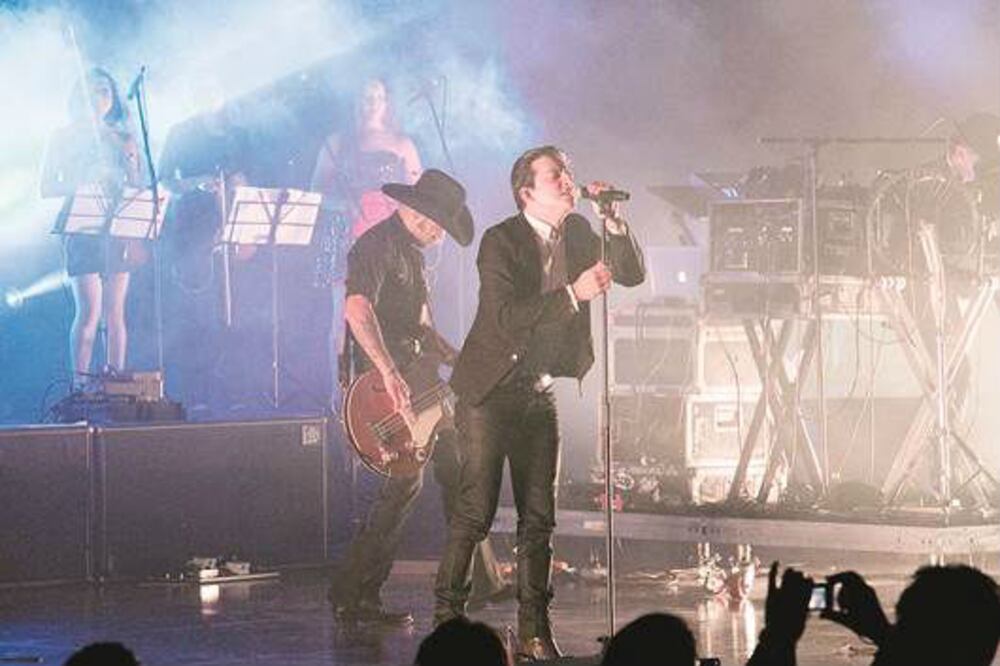 Kinky logra desenchufar al Josefa