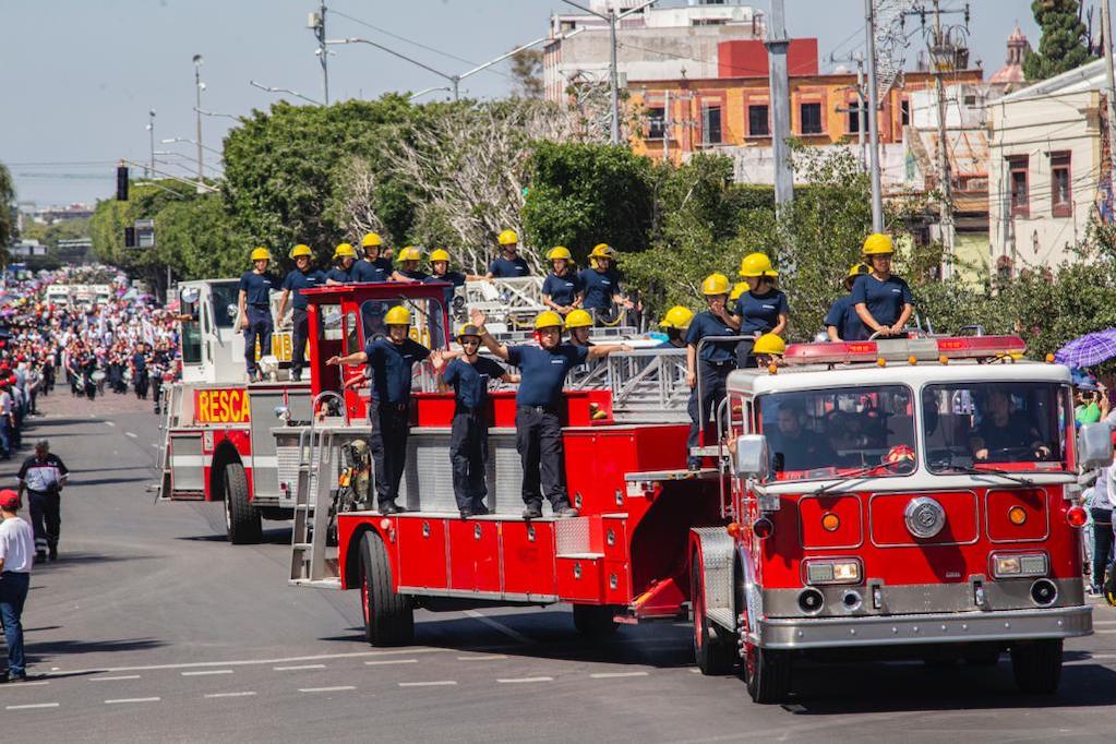 “Necesario, que haya desfile en septiembre en Querétaro”