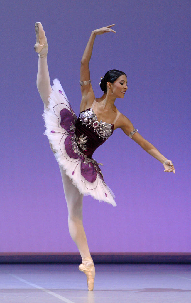 Elisa Carrillo es reconocida en Rusia