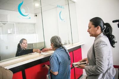 Cumple SJR con pago de aguinaldos