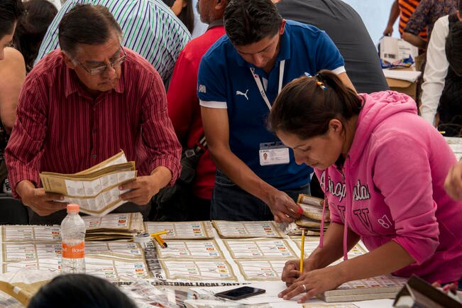 Se recurrió al voto por voto en 8 municipios y 2 diputaciones