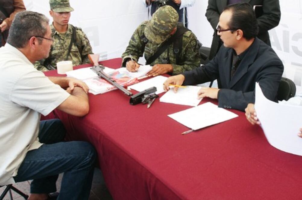  250 queretanos han registrado sus armas