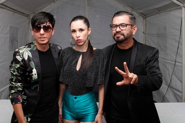 Noche rosa pero descolorida