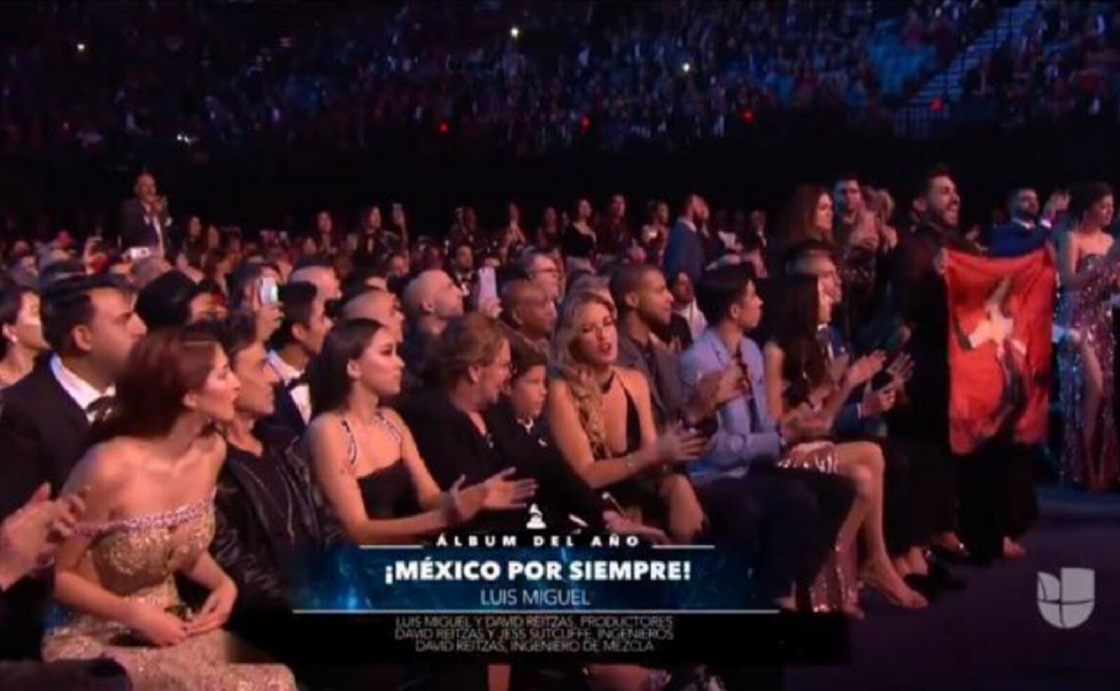 Abuchean ausencia de Luis Miguel en los Latin Grammy