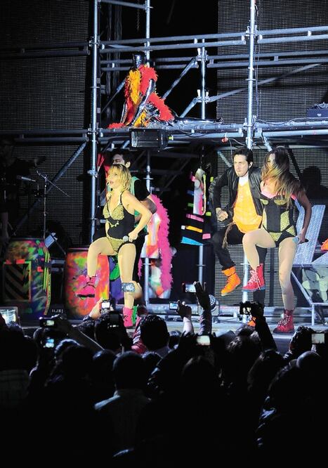 OV7 complace a fans en Querétaro