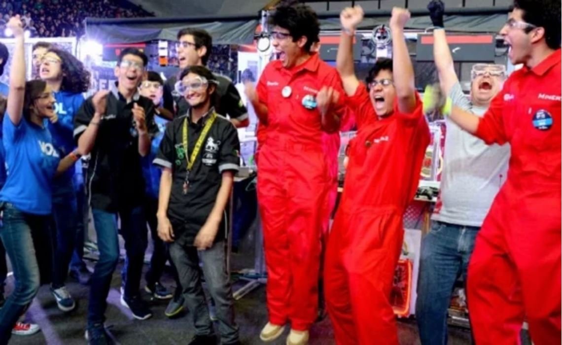 Estudiantes mexicanos a la final de robótica