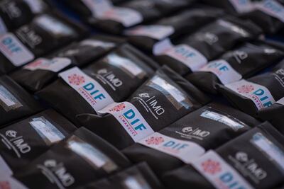 Encabeza Vega entrega de lentes