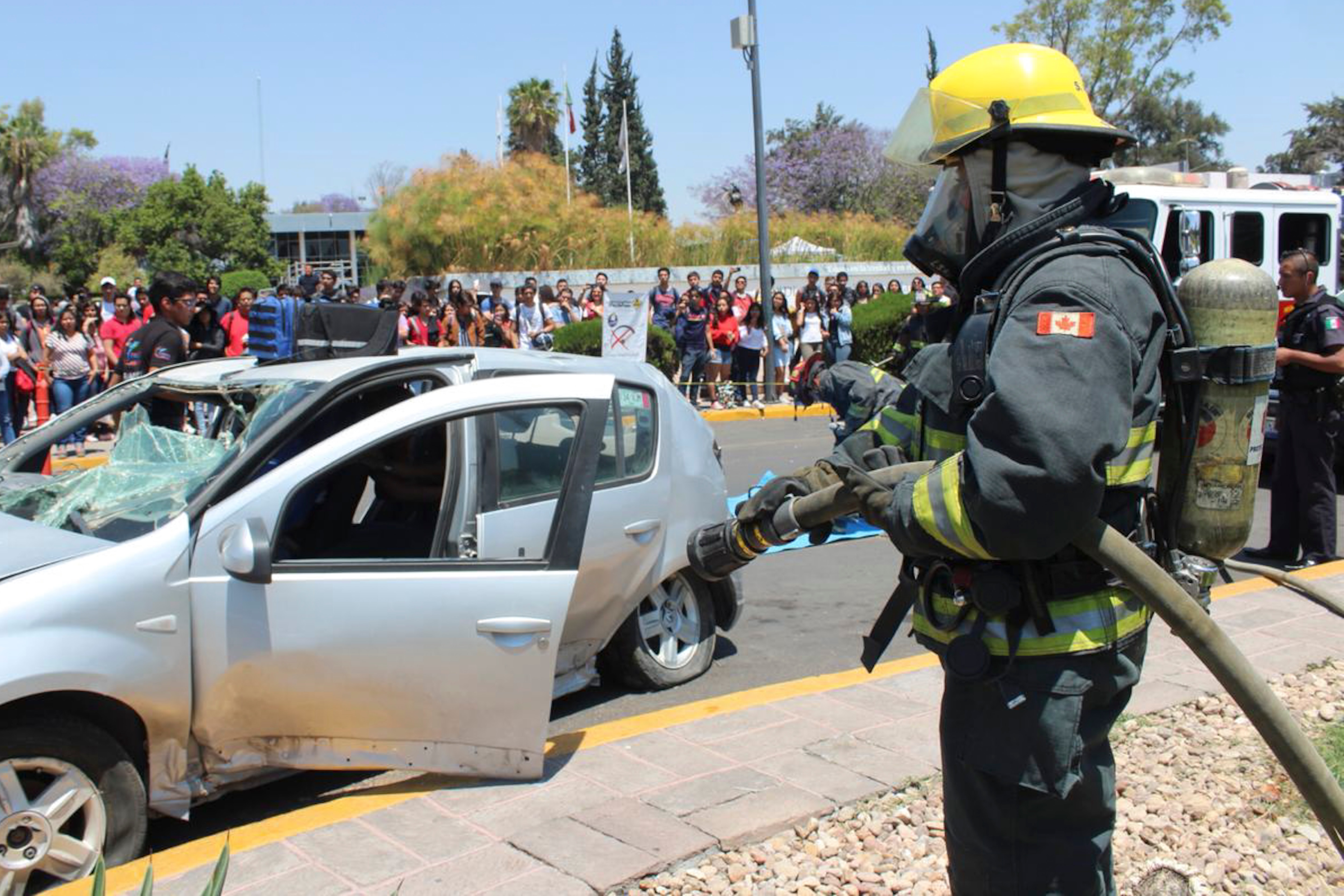 Llevan campaña de seguridad vial a la UAQ