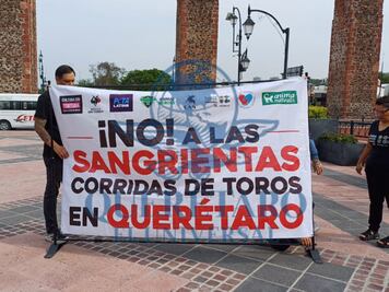 Protestan contra las corridas de toros en Querétaro