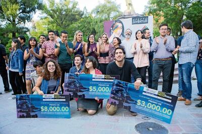 Premian a jóvenes fotógrafos