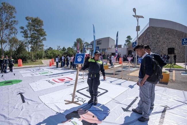 Buscan movilidad metropolitana