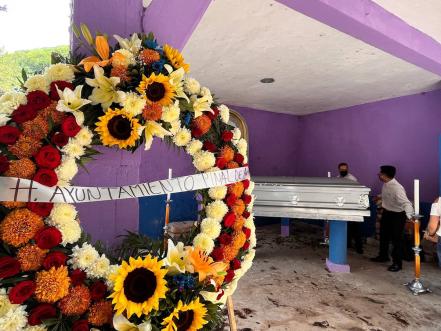 Marcial ya descansa en la Sierra Gorda; murió a bordo del tráiler que trasladaba migrantes en Texas 