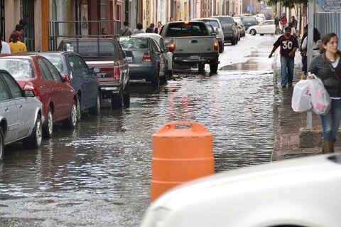 Dejan lluvias 29 viviendas inundadas en la capital: UMPC