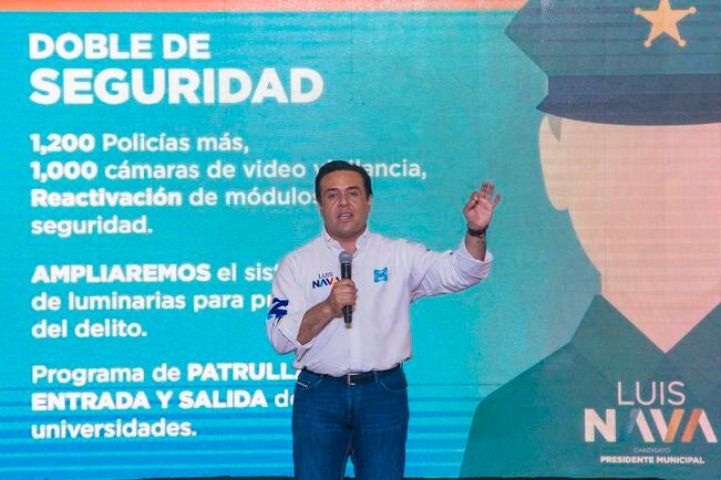 Durante su visita a la universidad Univa el abanderado blanquiazul destacó que es necesario trabajar con el modelo de la triple hélice: gobierno, empresarios e instituciones educativas. Foto:  DEMIAN CHÁVEZ. EL UNIVERSAL