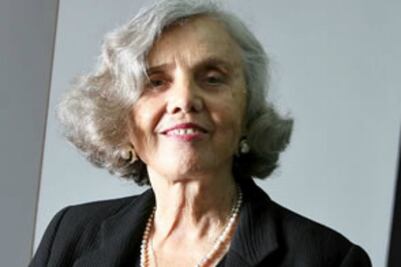 Reconocerá UAQ a Elena Poniatowska
