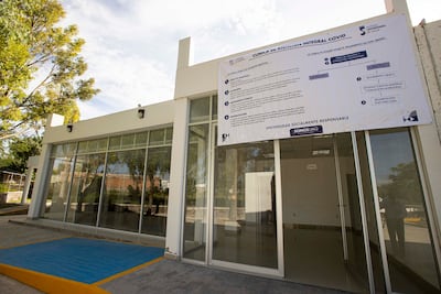 Ofrece UAQ apoyar en el manejo de la pandemia