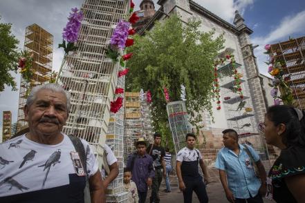 Ritual de Pajareros, inician la fiestas de la Santa Cruz 