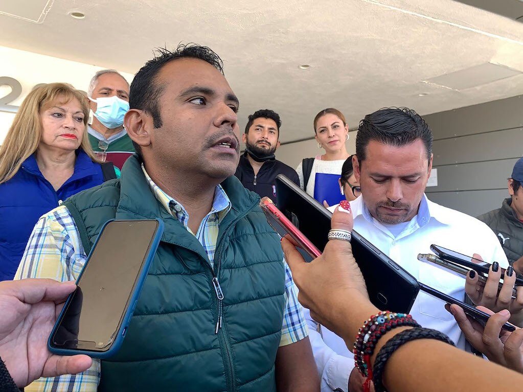 Dueños de grúas protestan contra diputados de Querétaro