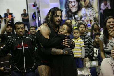 Consiente a sus fans queretanos