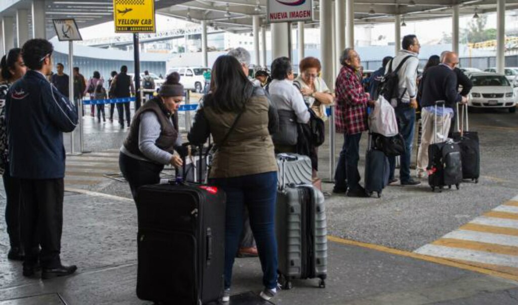 Multan por 22 mdp a 4 aerolíneas: Braulio Guerra