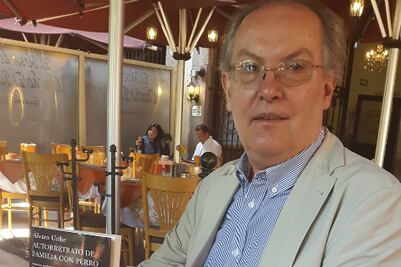 Hoy presentan Autorretrato de familia con perro