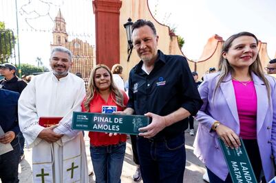 Entregan señalética del Camino de Santiago en la Sierra Gorda