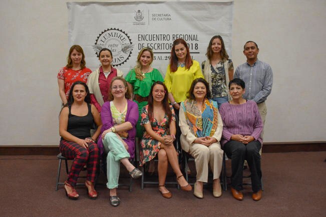 Lumbre entre las hojas sigue creciendo