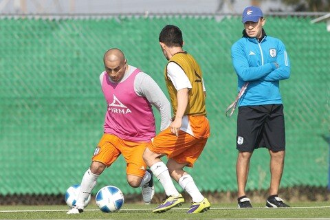 No preocupa falta de contundencia: Ambriz 