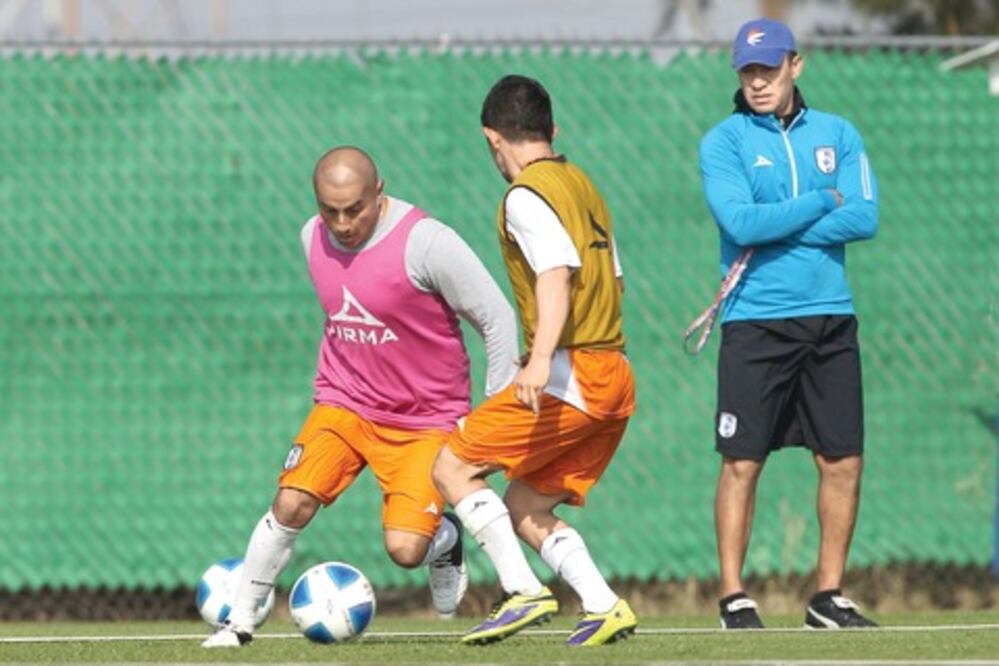 No preocupa falta de contundencia: Ambriz 