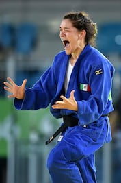 Ruvalcaba  salda deuda con su oro