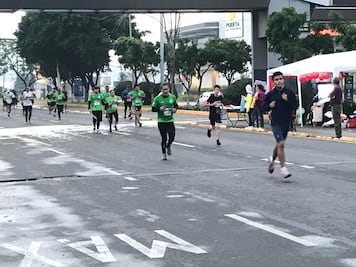 13 mil corredores participaron en el Querétaro Maratón