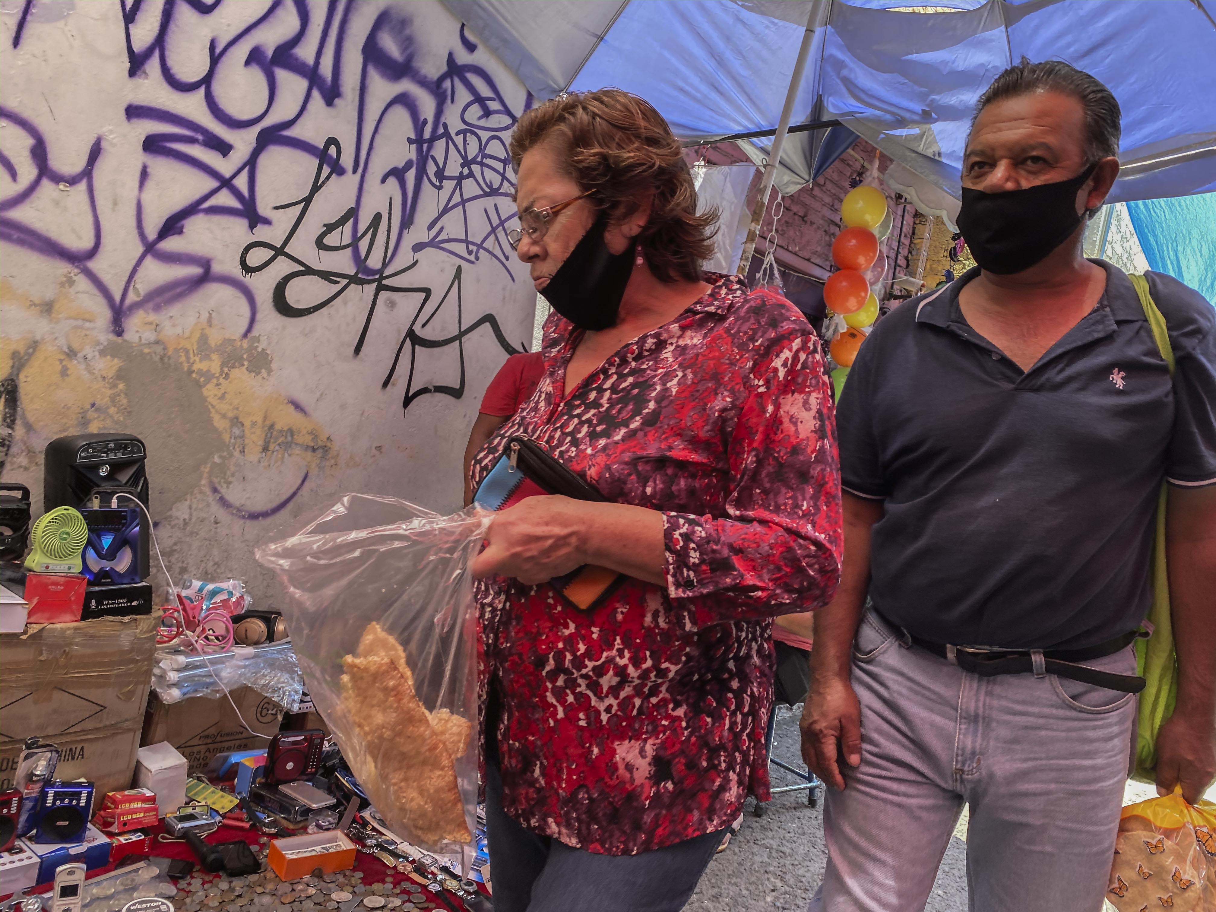 Mercados no respetan aforo permitido