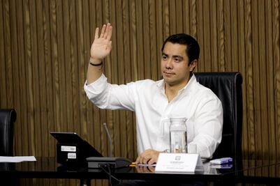 Cabildo de Querétaro aprueba programa de apoyo a artesanas y avanza en regularización de asentamientos