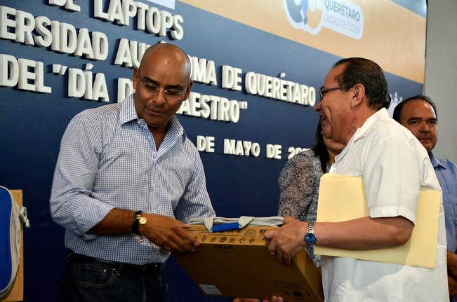 Querétaro invirtió 30 mdp en la UAQ, asegura Aguilar Vega