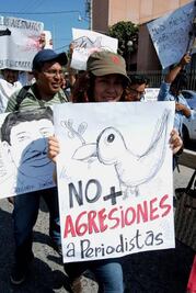 Adelantan aval de ley para periodistas