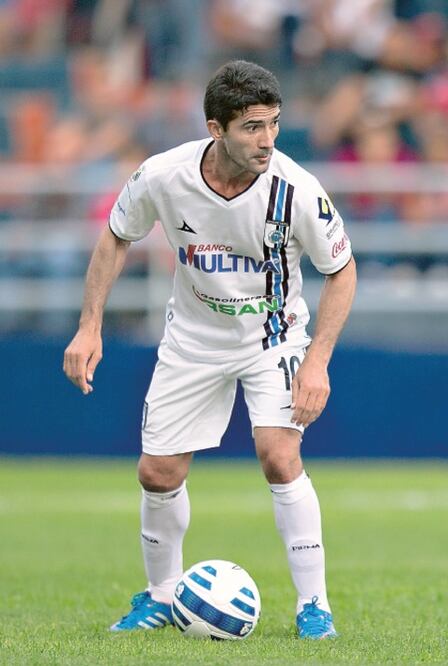 Sinha admite deuda en Gallos