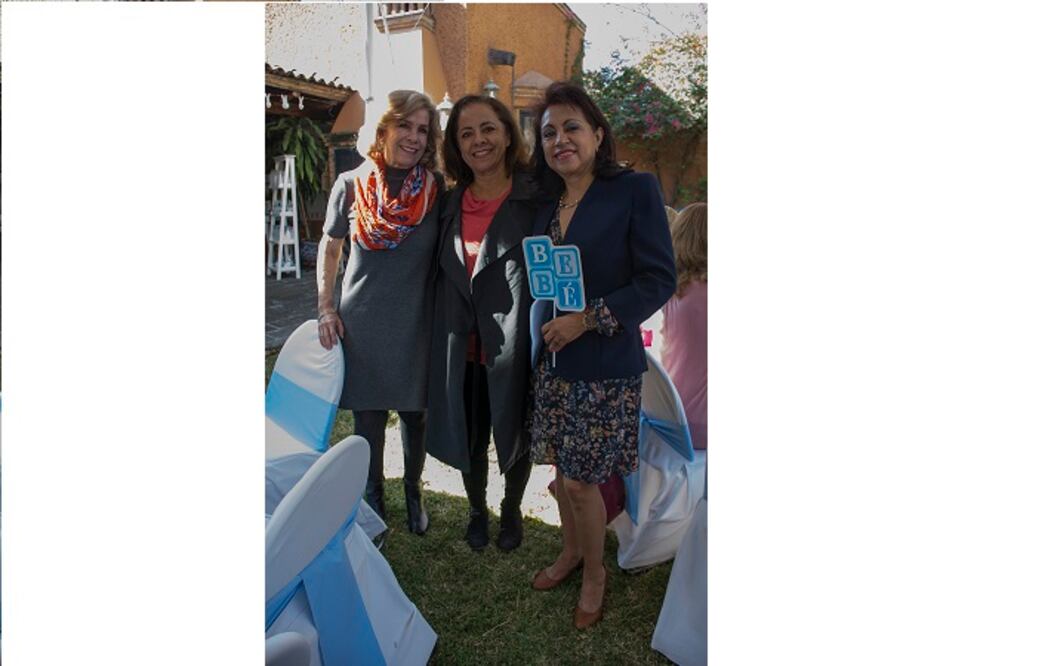 La familia Vielma Reyes espera la llegada de su primer bebé, por lo que amigas y familiares de Rebecca la acompañaron en la celebración de un hermoso baby shower