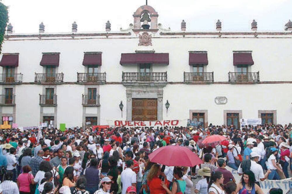 Docentes se movilizan vs reforma educativa