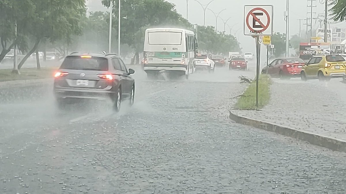 Charcos y escurrimientos, el saldo de la lluvia de este martes en Querétaro