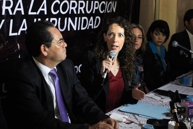 Yamile David, presidenta del Observatorio Ciudadano de Querétaro, pidió a diputados de la comisión especial no imitar acciones hechas a nivel nacional (ARCHIVO. EL UNIVERSAL)