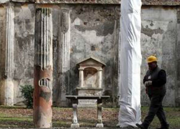 Inician restauración de Pompeya