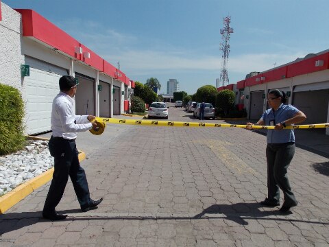 Sin identificar cuerpo hallado en motel