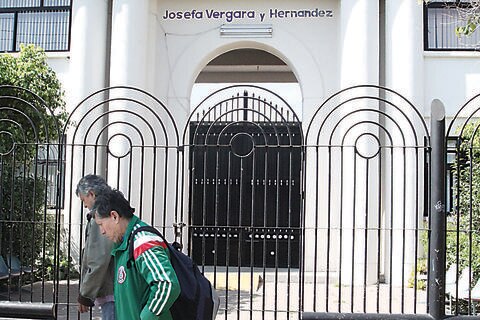 Vázquez apoya Secretaría de Cultura