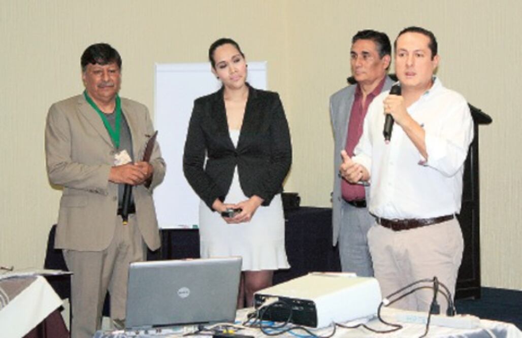 Organizan curso de certificación a hospitales