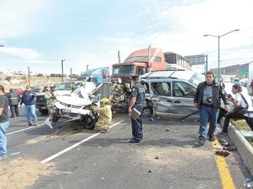 Desquicia la carretera